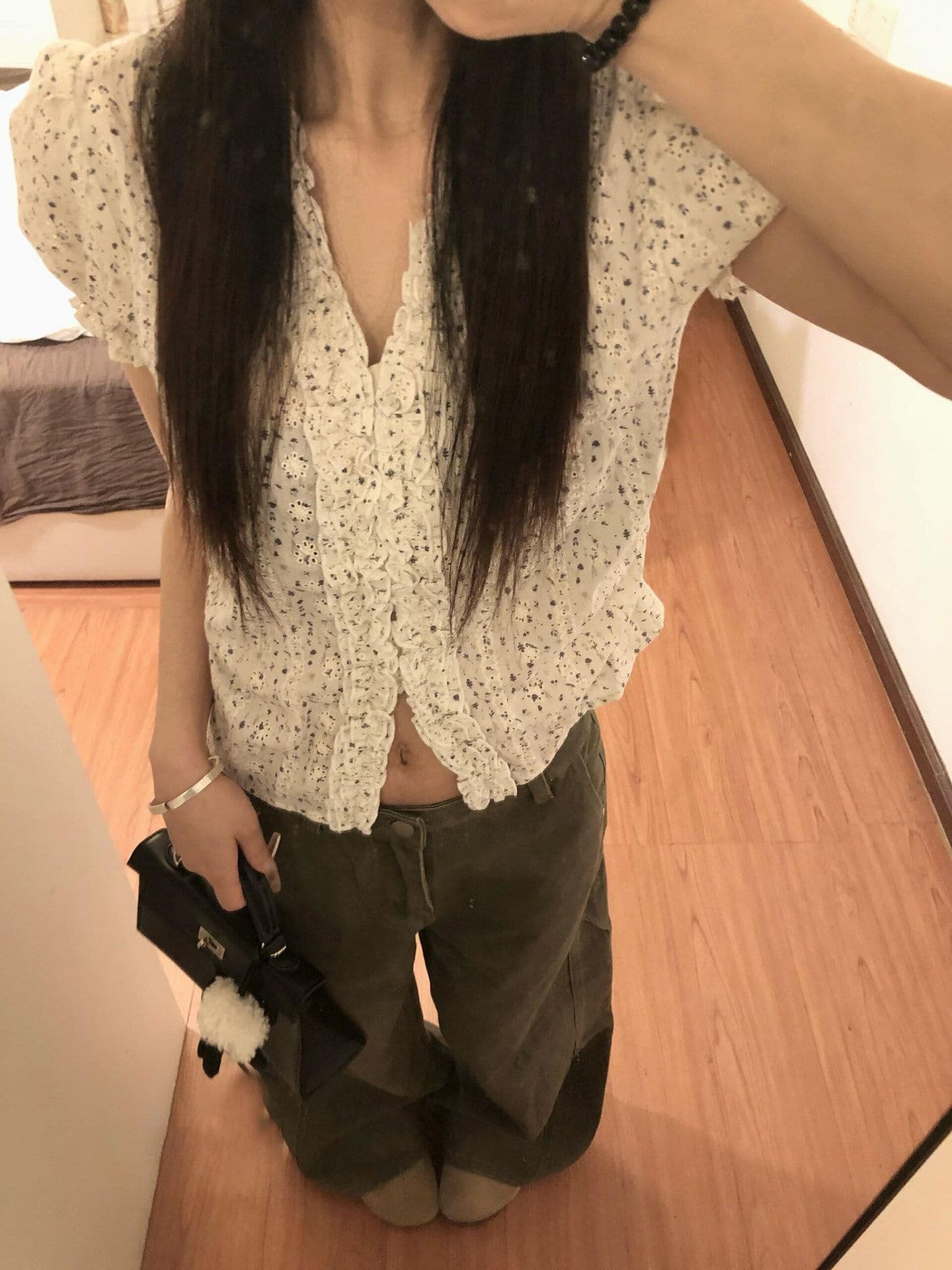 자카드 자수 원단 2026 새로운 프랑스식 레트로 꽃무늬 프릴 셔츠 여성 여름 거품 소매 몸매 가꾸기 맨위 상세 이미지 4