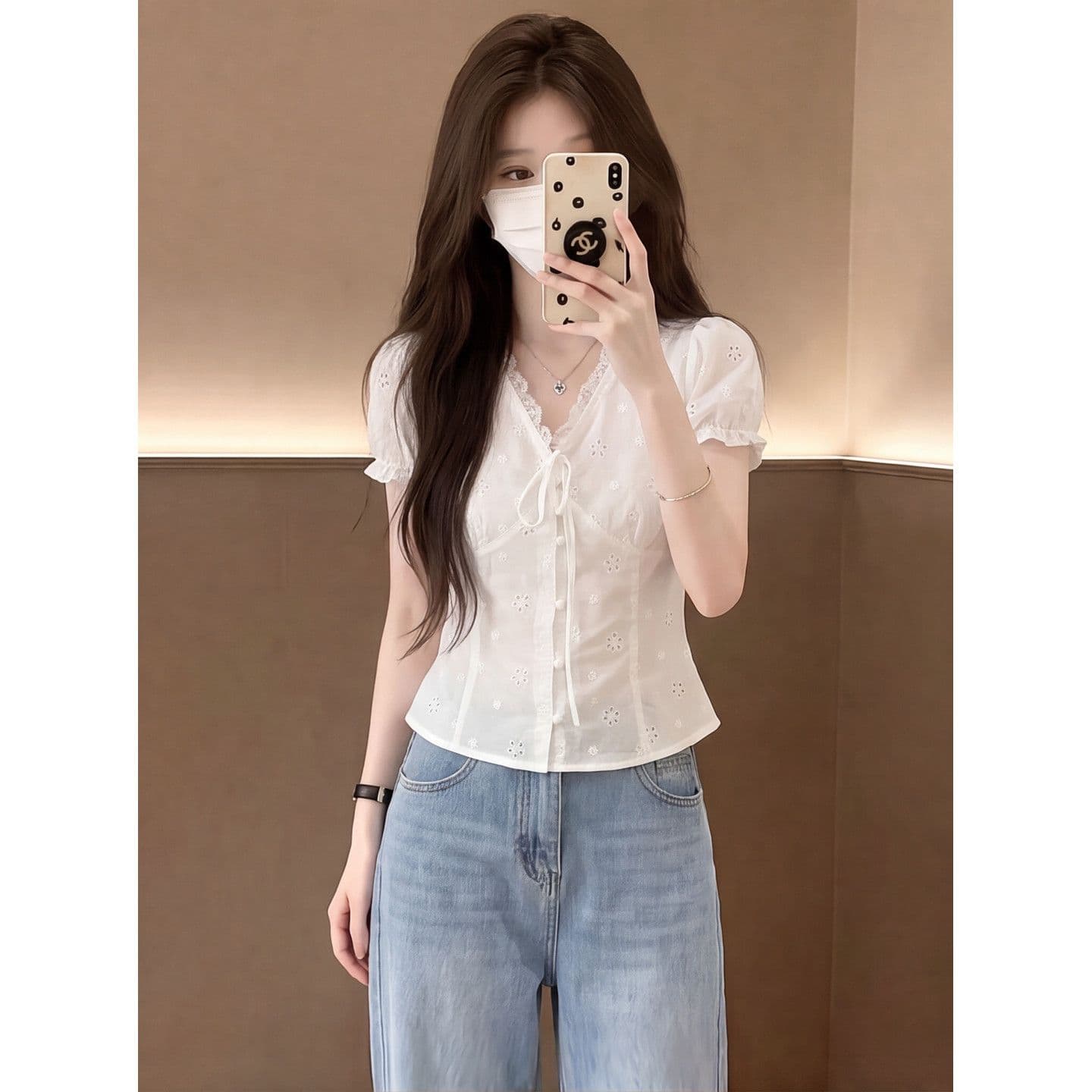 자카드 순면 네리 한 부서 우유 달콤한 바람 홀로우 아웃 작은 꽃 v 칼라 스트랩 허리 수축 거품 소매 흰 셔츠 상세 이미지 2