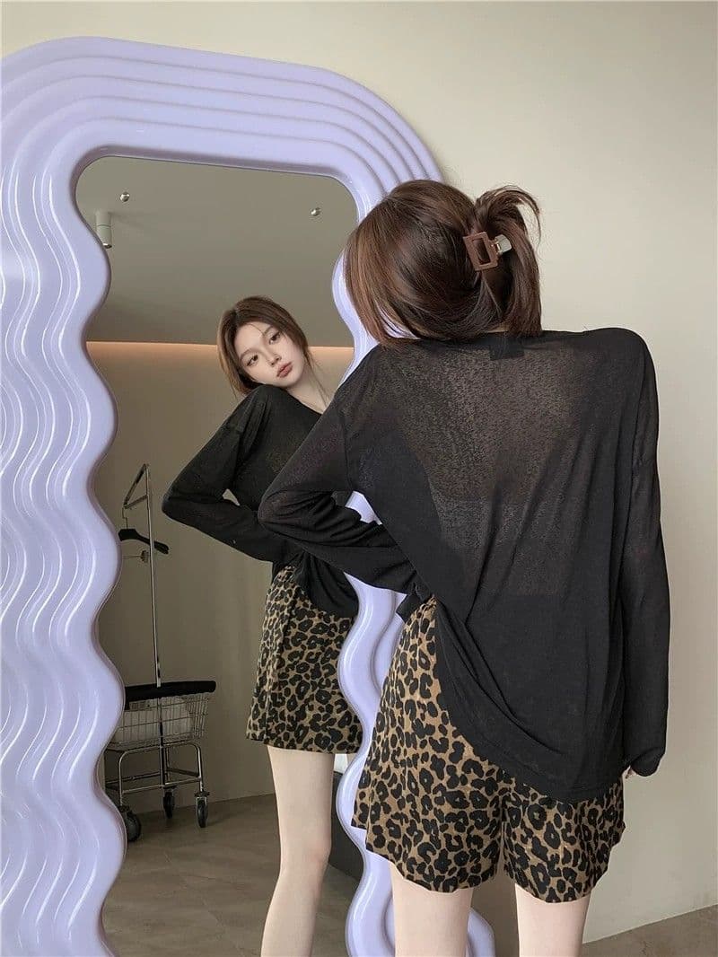 한 부서 레오파드 무늬 반바지 여성 여름 얇은 스타일 2026 새로운 하이웨이스트 외출용 슬림해 보이는 넓은 다리 바지 운동 오부 바지 상세 이미지 4