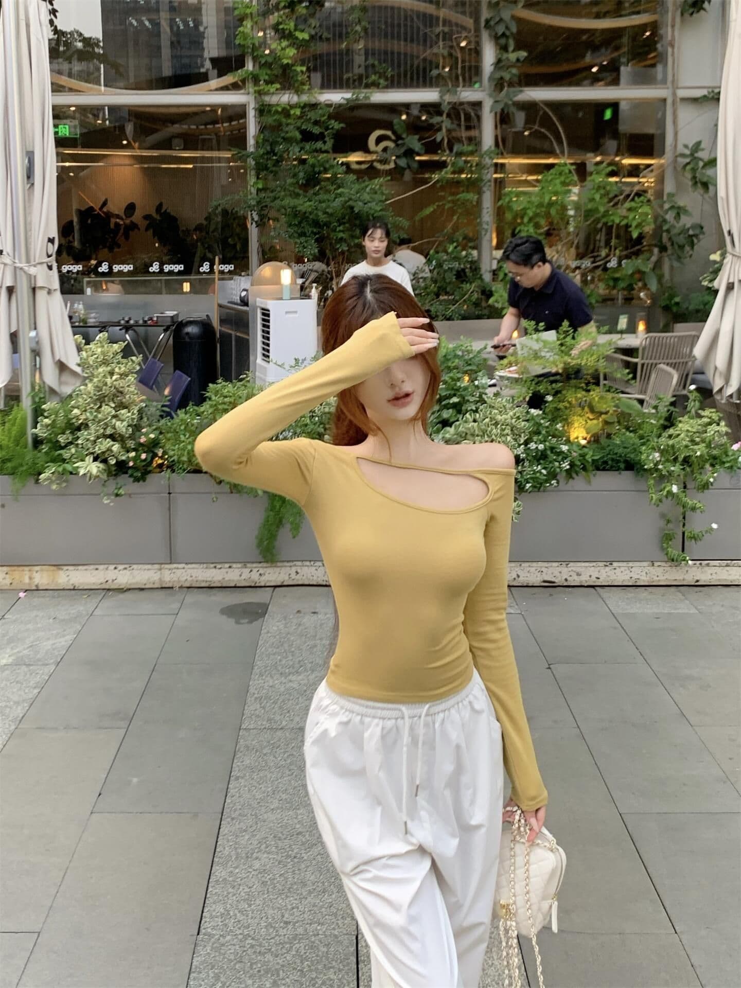 260 그램 사람들 면 순수한 욕망 핫걸 홀로우 아웃 비스듬한 어깨 긴팔 티셔츠 여성 이른 가을 몸매 가꾸기 슬림해 보이는 인사이드 가져 가라. 기본 셔츠 맨위 상세 이미지 8