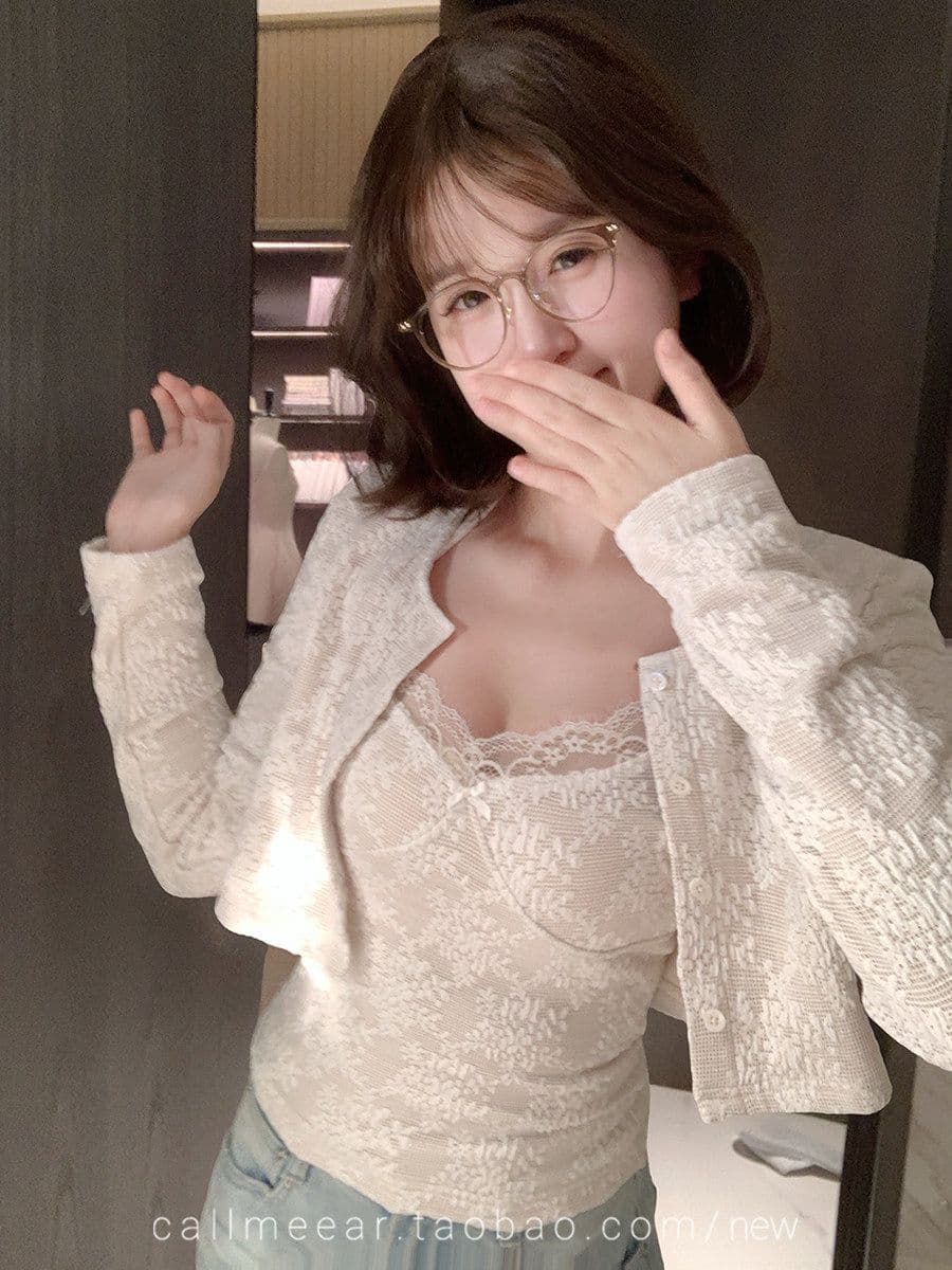 한 부서 부드러운 바람 레이스 조각 긴팔 티셔츠 여성 가을 단색 기본 셔츠 맨위 행침 목 투피스 조끼 상세 이미지 6