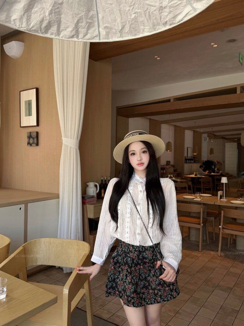 2026 가을 작은 샤넬 스타일 품격 명문 여성 고급 센스 레이스 홀로우 아웃 긴팔 셔츠 하이웨이스트 꽃무늬 미니 스커트 투피스 세트 이미지 5