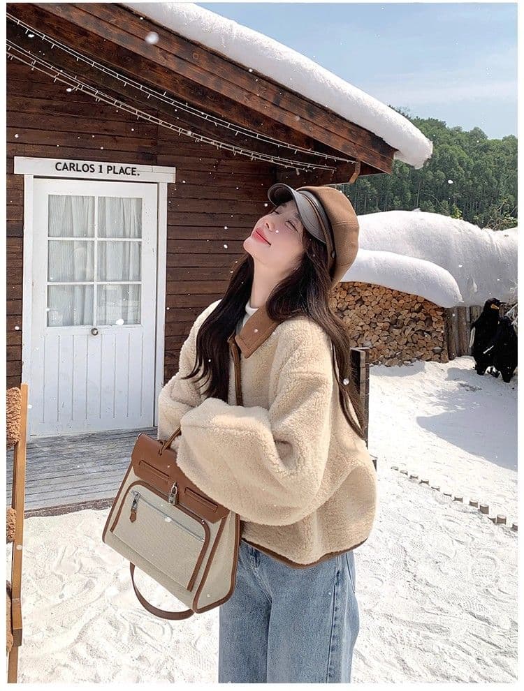 두꺼운 짧은 외투 스웨이드 양털 플리스 복합 하나 커피 색상 피모 하나 양털 재킷 양면 착용 스웨이드 원단 상세 이미지 4
