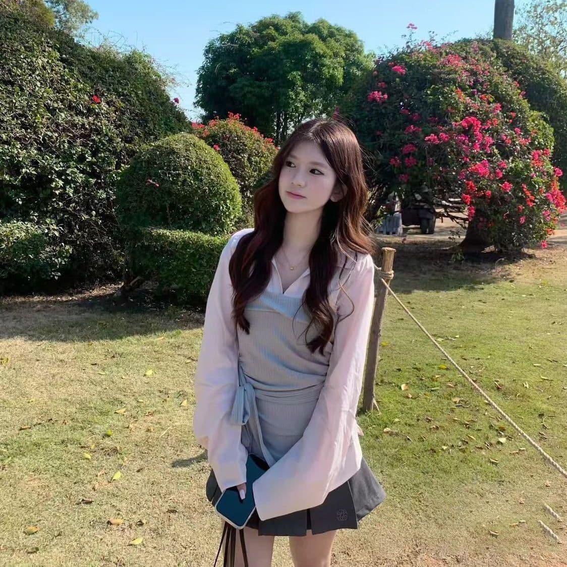 봄 가을 한 부서 소녀 착용 가져 가라. 전체 집합 디자인 센스 핑크색 긴팔 페이크 레이어드 셔츠 플리츠 미니 스커트 투피스 세트 상세 이미지 3