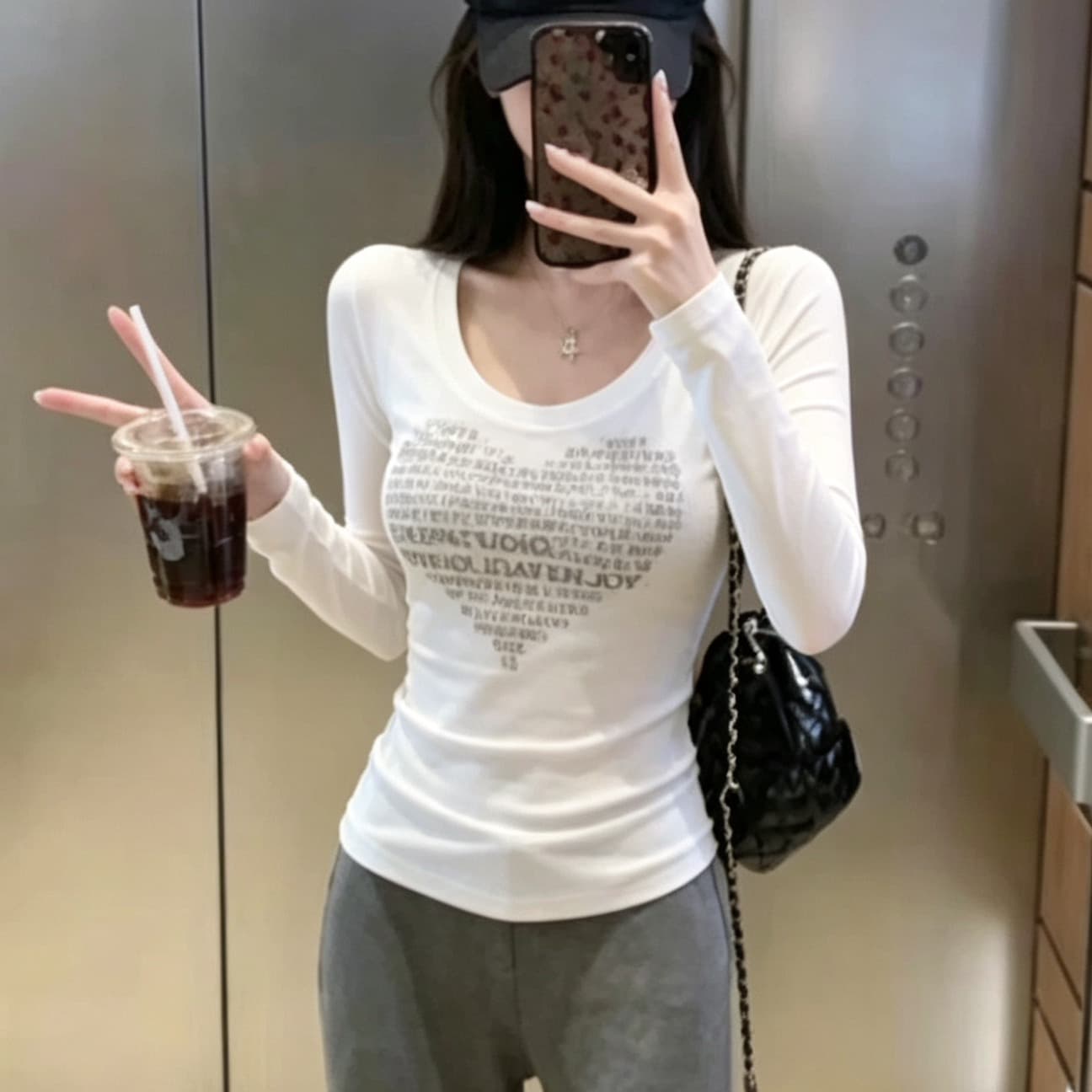 주간 실크 양모 한 부서 하트 핫픽스 긍정적 인 어깨 긴팔 티셔츠 여성 가을 작은 대중 디자인 센스 몸매 가꾸기 슬림해 보이는 맨위 이미지 5