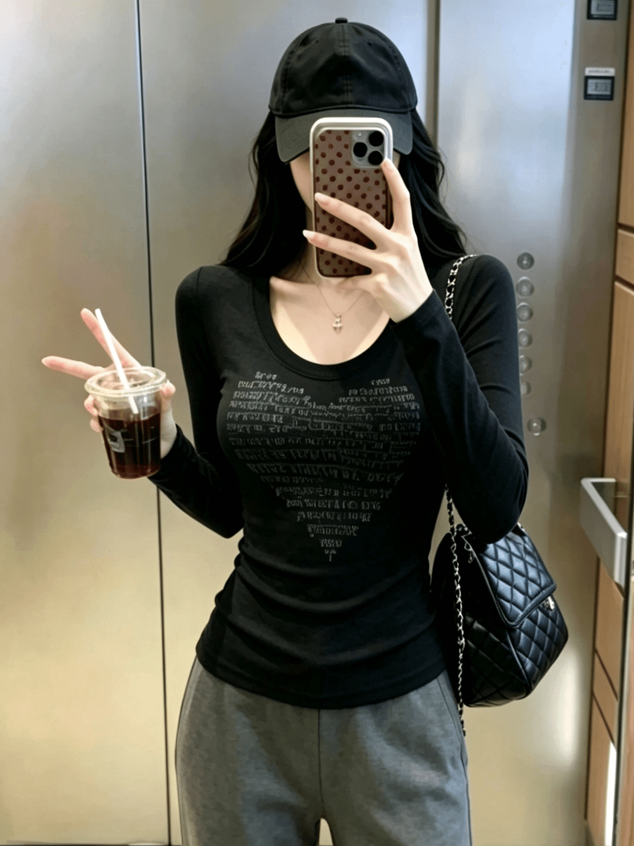 주간 실크 양모 한 부서 하트 핫픽스 긍정적 인 어깨 긴팔 티셔츠 여성 가을 작은 대중 디자인 센스 몸매 가꾸기 슬림해 보이는 맨위 상세 이미지 3