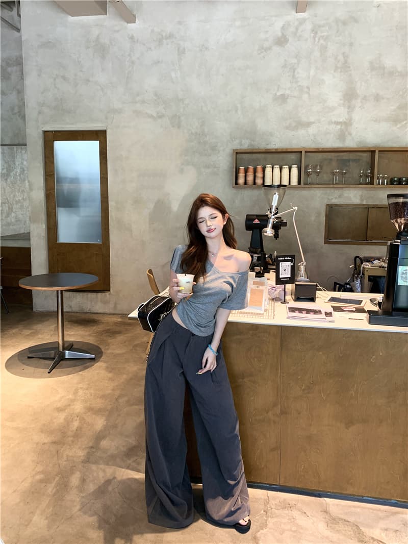 실사 정가 루즈핏 다용도 V넥 티셔츠 맨위 여성 느슨함 센스 넓은 다리 정장 바지 회색 슬림해 보이는 캐주얼 바지 상세 이미지 2