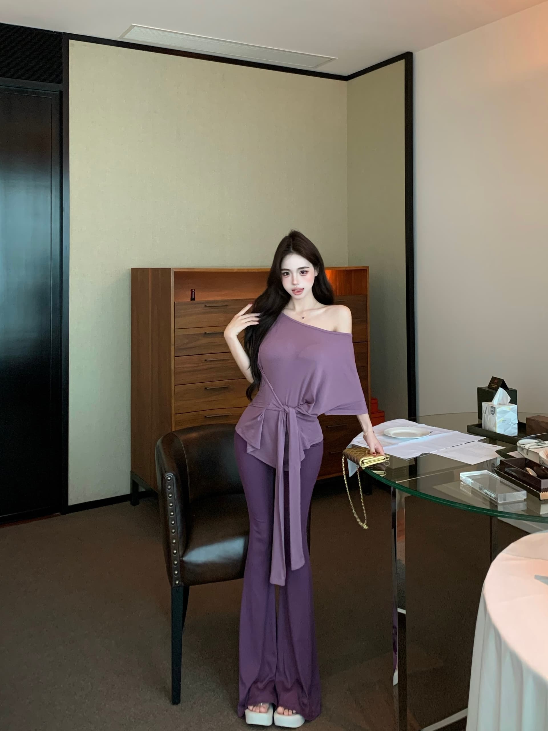 실사 정가 순수한 욕망 핫걸 전후 둘 착용 캐주얼 세트 여성 품격 몸매 가꾸기 반팔 맨위 부츠컷 바지 트렌디 이미지 2