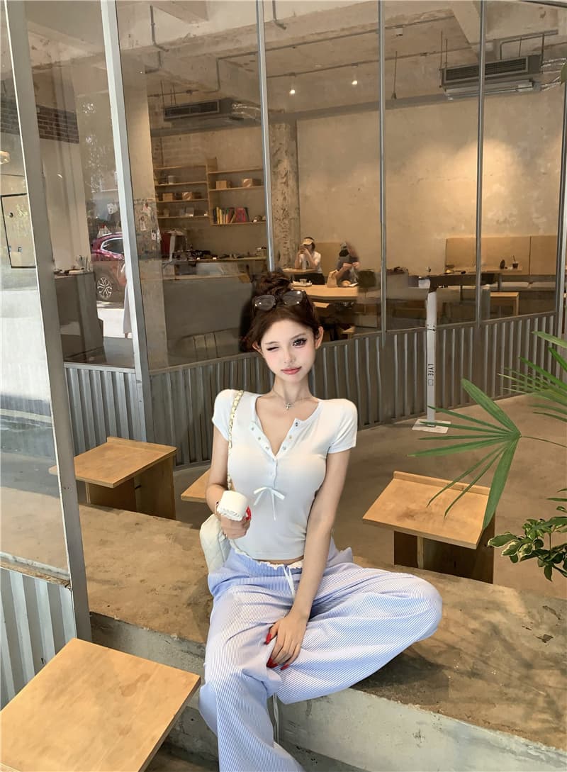 실사 핫걸 몸매 가꾸기 V넥 반팔 티셔츠 여성 프릴 슈퍼 달콤한 패치워크 파란색 스트라이프 루즈핏 캐주얼 바지 상세 이미지 12