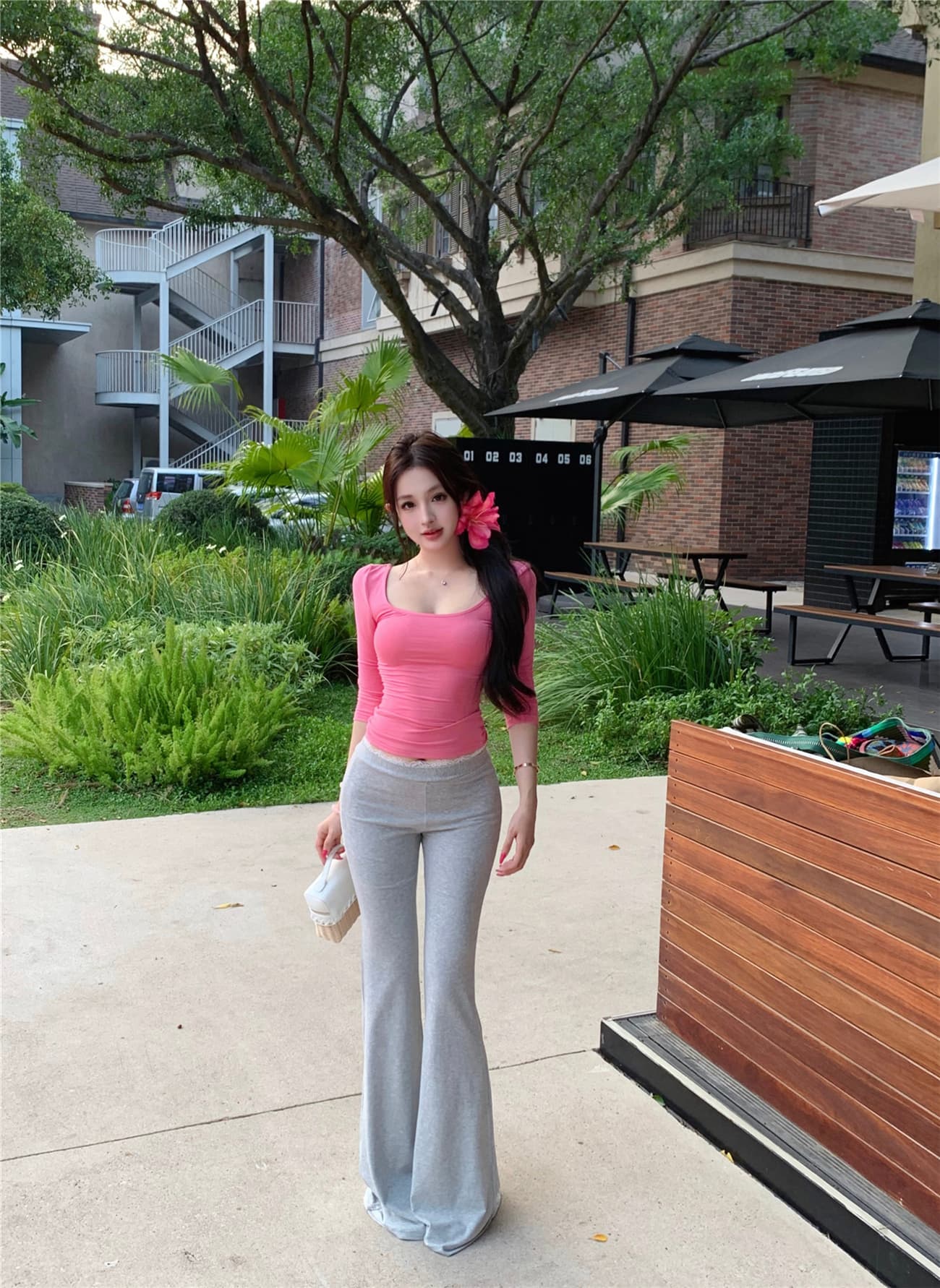 실사 대 u 칼라 순수한 욕망 핫걸 섹시함 몸매 가꾸기 티셔츠 레이스 조각 로우 웨이스트 부츠컷 바지 바닥 청소 캐주얼 긴 바지