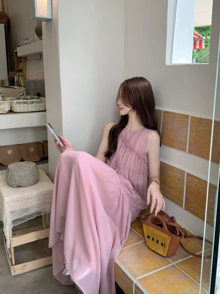 실사 정가 핑크색 프릴 민소매 여성 드레스 품격 루즈핏 슬림해 보이는 주름 디자인 센스 데이트 롱 스커트 상세 이미지 4