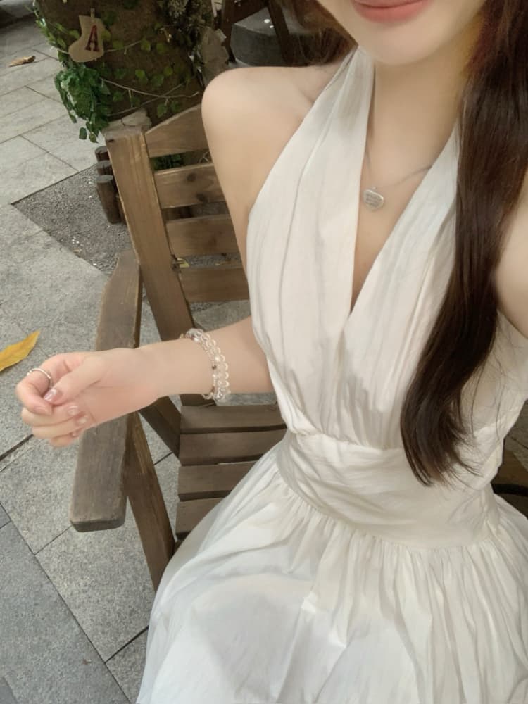 실사 정가 프랑스식 V넥 주름 몸매 가꾸기 슬림해 보이는 롱 코트 치마 아이들 화이트 민소매 행침 목 조끼 원피스 상세 이미지 4