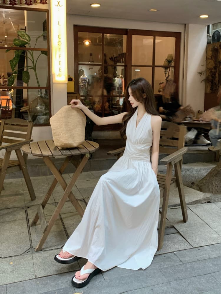 실사 정가 프랑스식 V넥 주름 몸매 가꾸기 슬림해 보이는 롱 코트 치마 아이들 화이트 민소매 행침 목 조끼 원피스 상세 이미지 6