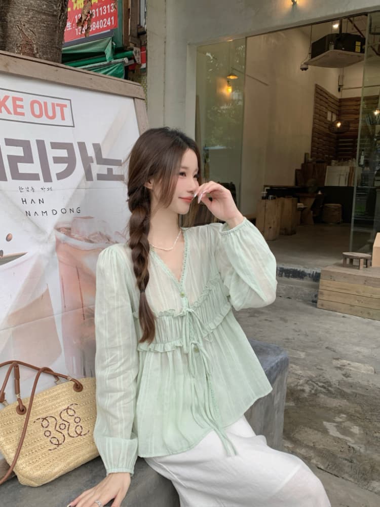 실사 정가 화이트 색온도 부드러운 바람 루즈핏 패치워크 레이스 V넥 레이스업 디자인 연령 감소 슬림해 보이는 다용도 셔츠 상세 이미지 18
