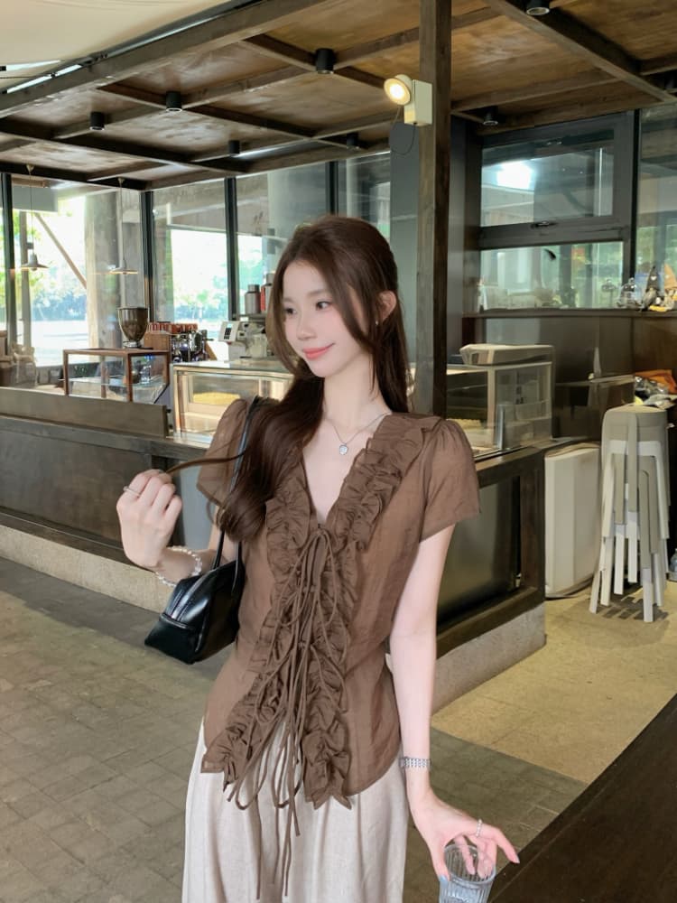 실사 정가 달콤함 레트로 프릴 레이스업 V넥 반팔 여성 셔츠 한국 스타일 품격 쇼트 스타일 맨위 여름 상세 이미지 9
