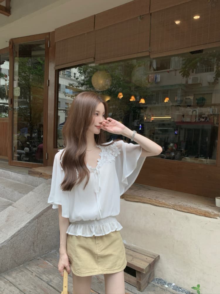실사 정가 부드러운 바람 프랑스식 품격 레이스 조각 V넥 레이스업 명중 가져 가라. 허리 수축 슬림해 보이는 쉬폰 작은 셔츠 상세 이미지 1