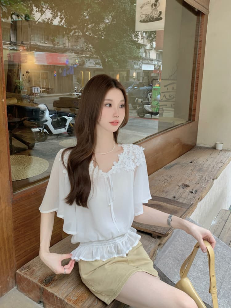실사 정가 부드러운 바람 프랑스식 품격 레이스 조각 V넥 레이스업 명중 가져 가라. 허리 수축 슬림해 보이는 쉬폰 작은 셔츠 상세 이미지 3