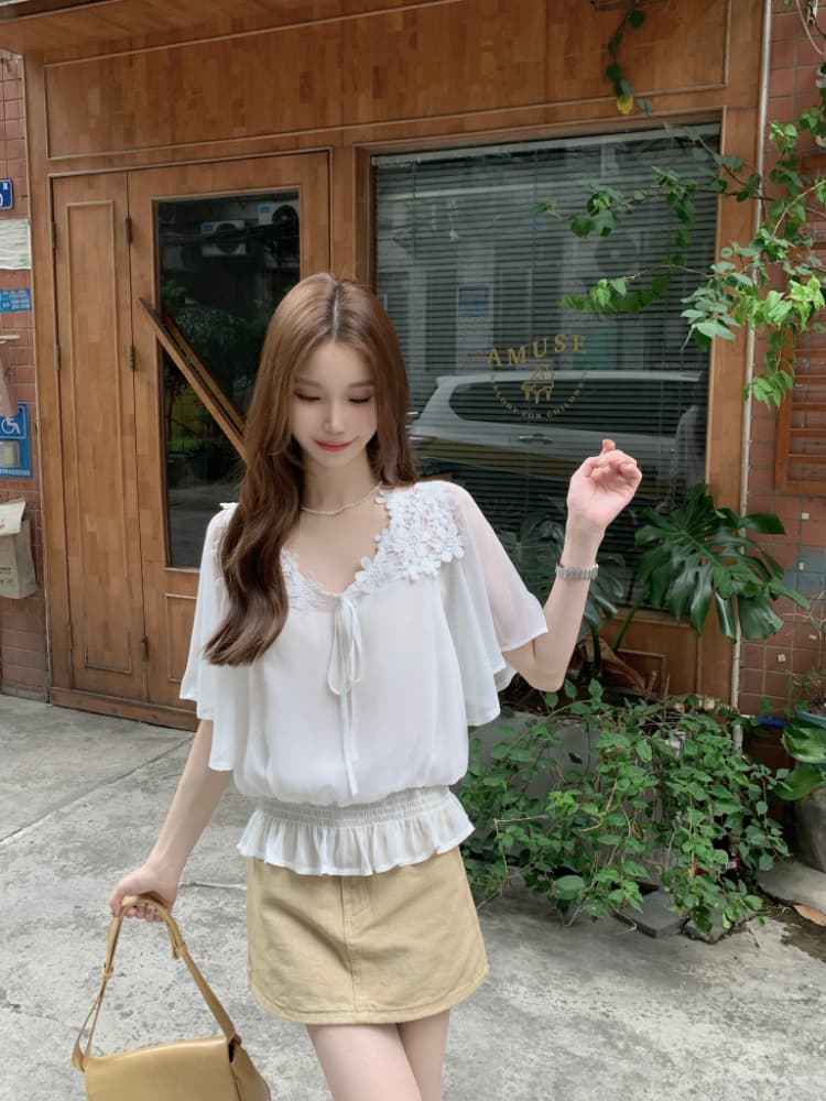 실사 정가 부드러운 바람 프랑스식 품격 레이스 조각 V넥 레이스업 명중 가져 가라. 허리 수축 슬림해 보이는 쉬폰 작은 셔츠 상세 이미지 4