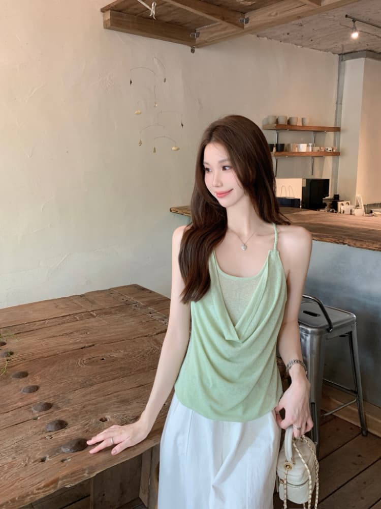 실사 정가 휴가 바람 프랑스식 품격 작은 여자 행침 목 조끼 루즈핏 흔들다 칼라 백리스 페이크 레이어드 슬립