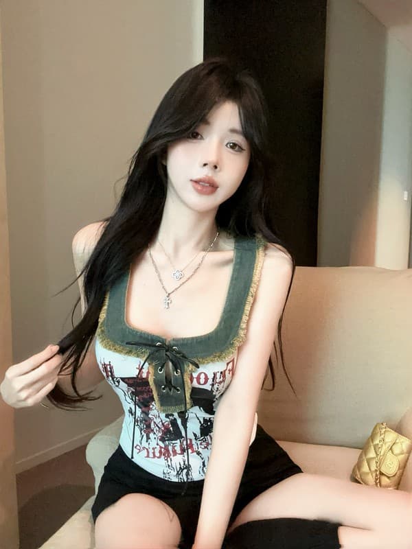 정가 실사 새로운 아메리칸 레트로 스트랩 u 단어 칼라 외국 가스 프린트 알파벳 핫걸 데님 패치워크 조끼 여성 상세 이미지 17