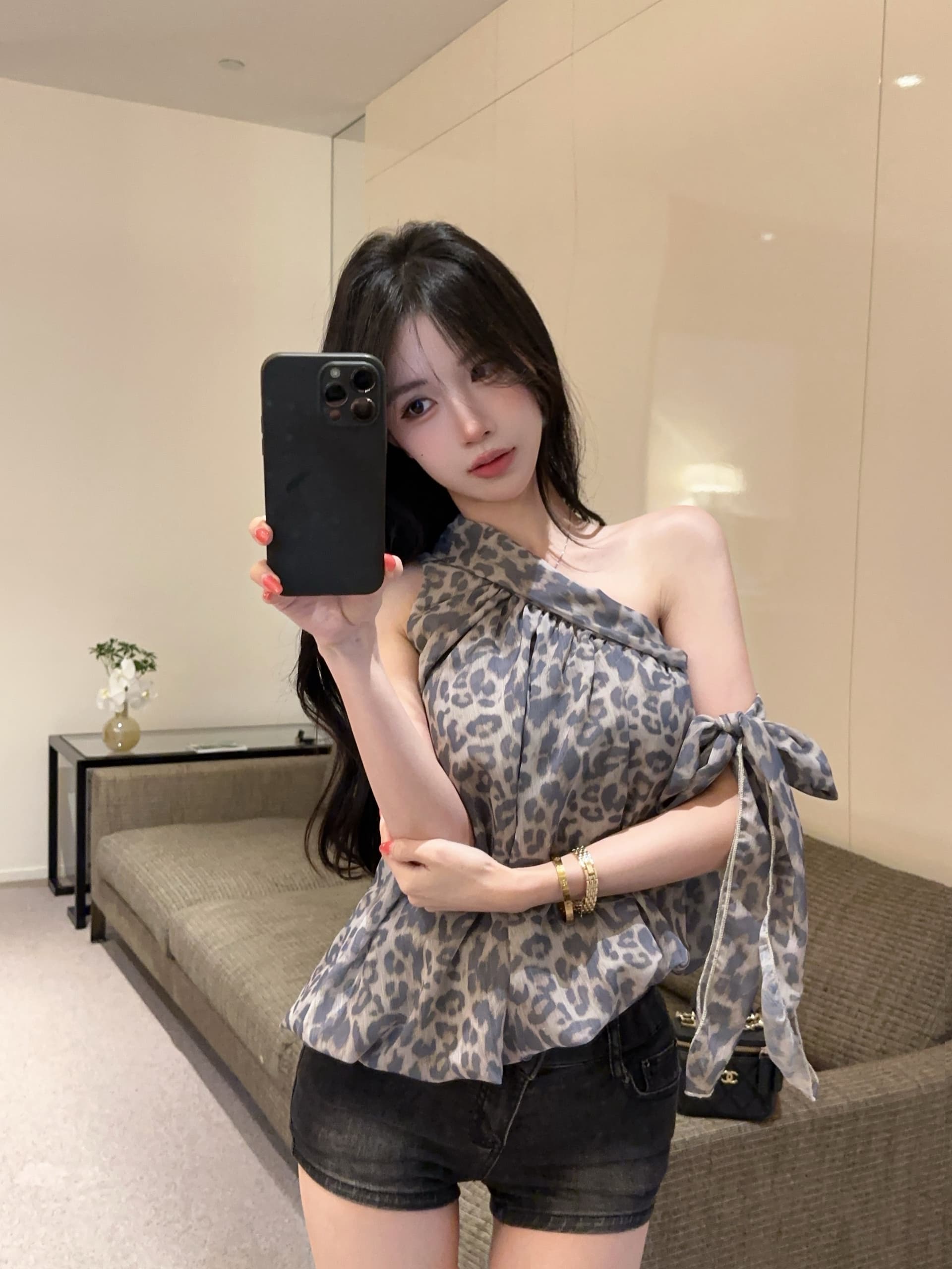 실사 정가 분위기 센스 프랑스식 비스듬한 어깨 의류 리본 조끼 핫걸 디자인 센스 레오파드 무늬 맨위 이미지 3