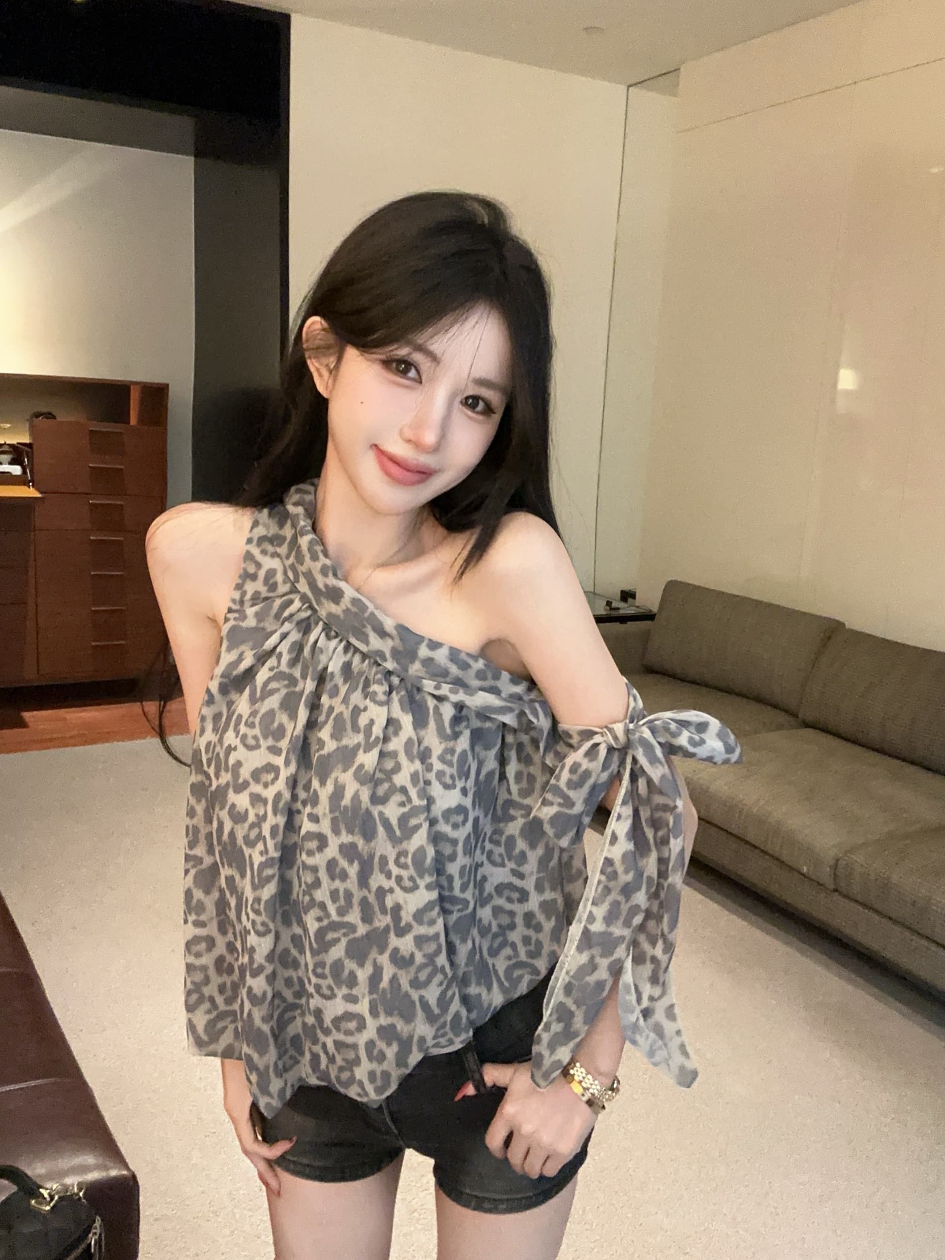 실사 정가 분위기 센스 프랑스식 비스듬한 어깨 의류 리본 조끼 핫걸 디자인 센스 레오파드 무늬 맨위 상세 이미지 10
