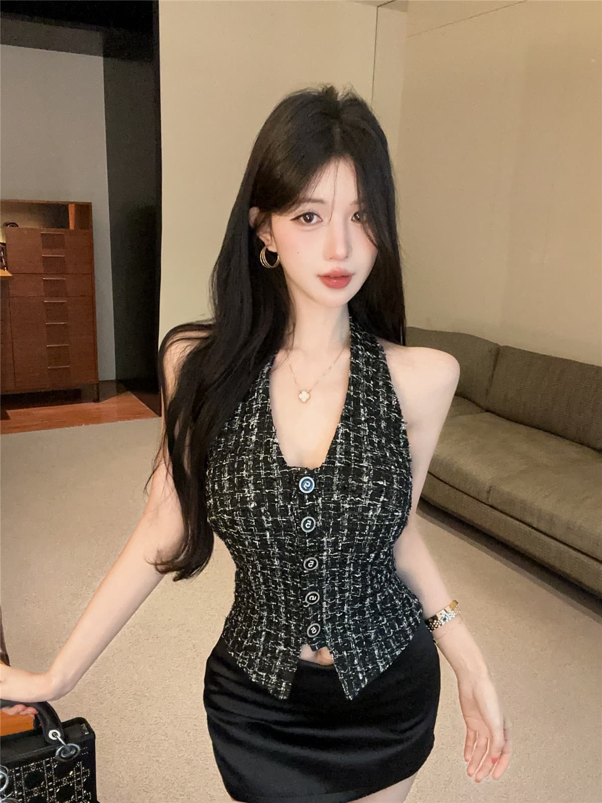 실사 작은 샤넬 스타일 검정색 행침 목 조끼 고급 센스 V넥 민소매 슬림해 보이는 두꺼운 뭐라구? 맨위