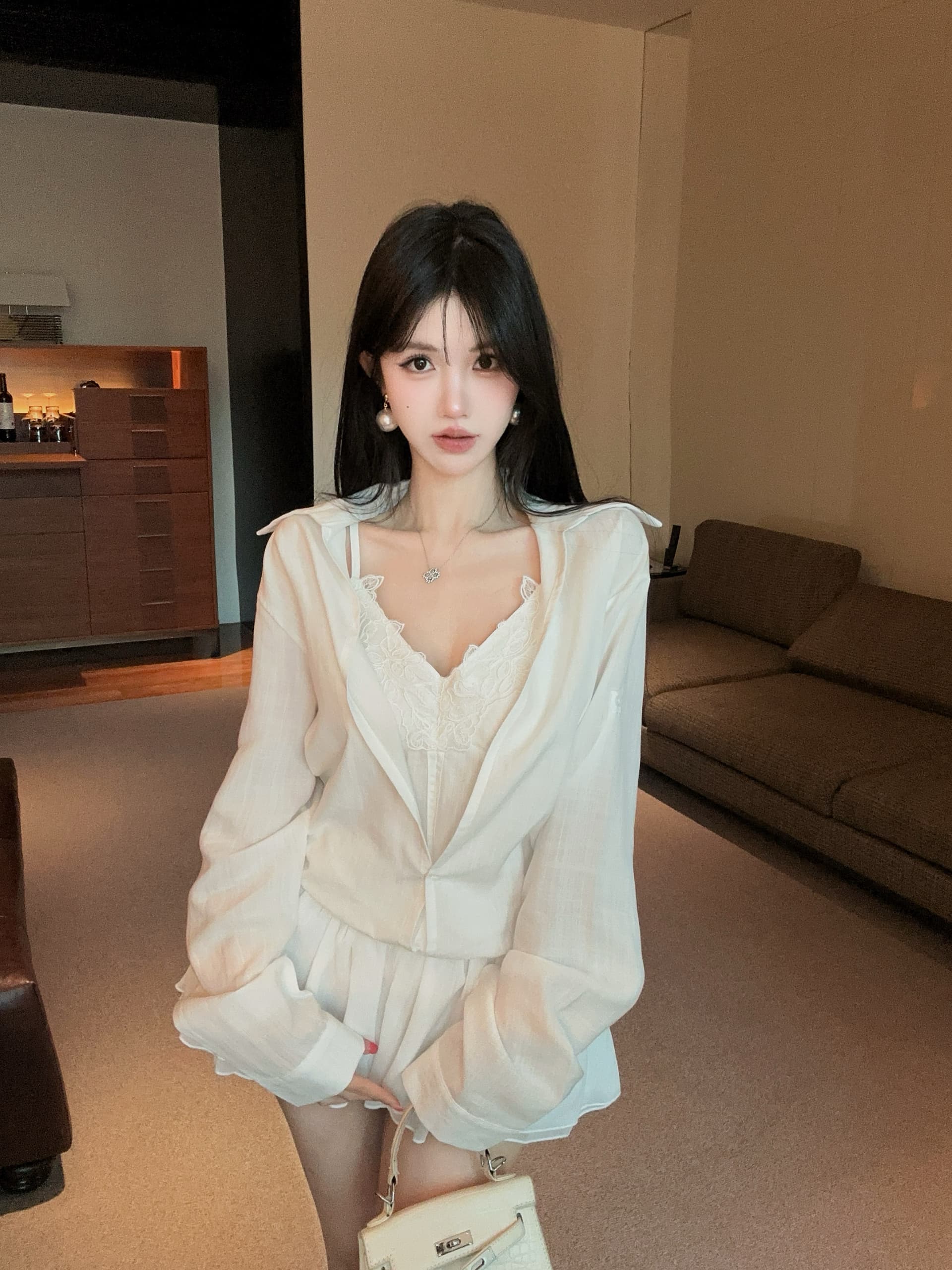 실사 정가 품격 화이트 패치워크 페이크 레이어드 레이스 슬립 자외선 차단 중간 소매 여성 셔츠 반신 미니 스커트 세트 상세 이미지 4