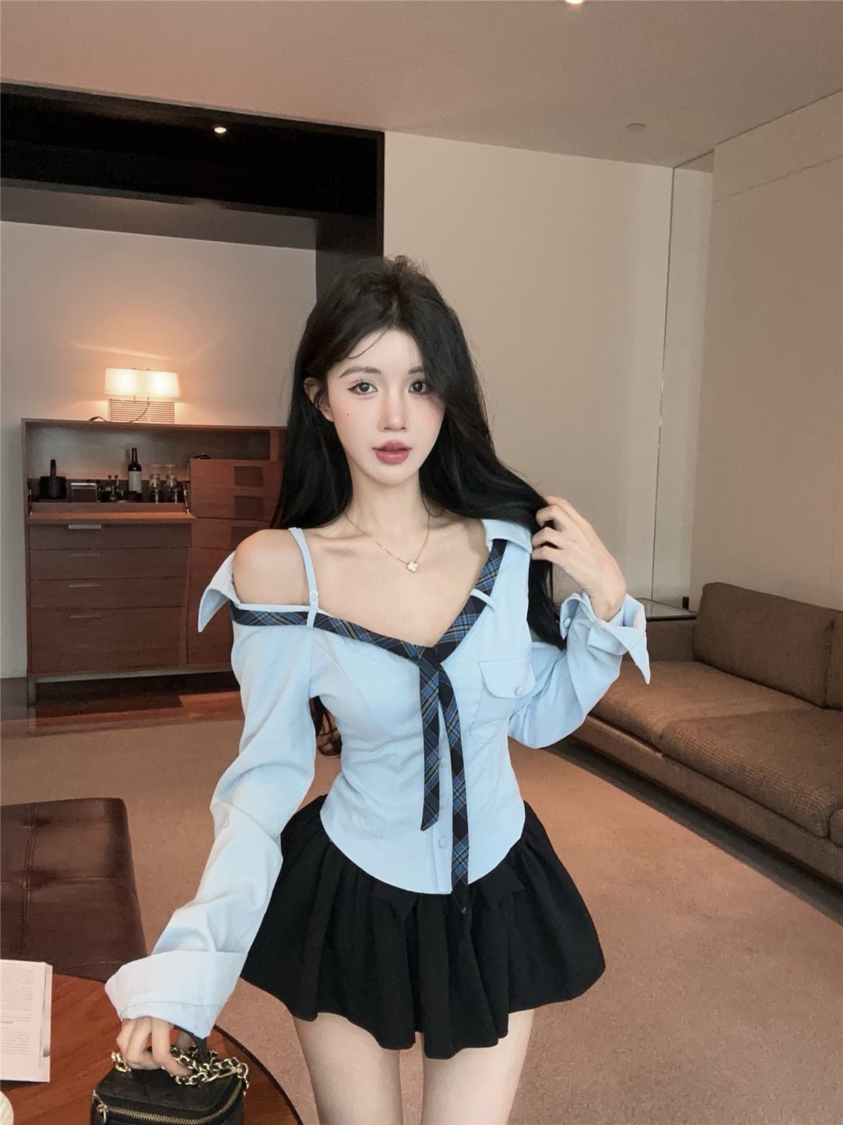 실사 정가 학원 스타일 jk 유니폼 핫걸 비스듬한 어깨 V넥 파란색 셔츠 순수한 욕망 슬림해 보이는 허리 수축 오프숄더 맨위 상세 이미지 1