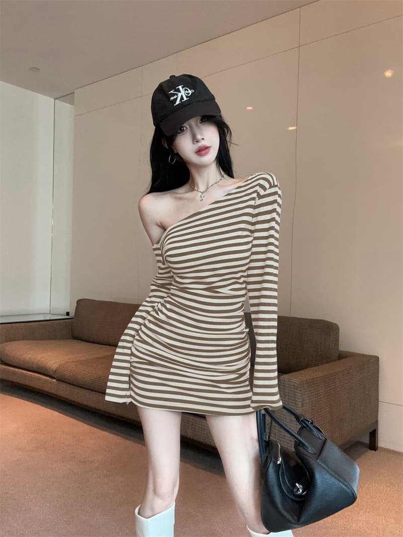 정가 실사 프랑스식 빛 럭셔리 명문 여성 바람 비스듬한 칼라 오프숄더 긴팔 여성 드레스 2025 가을 슬림해 보이는 타이트 스커트 상세 이미지 18