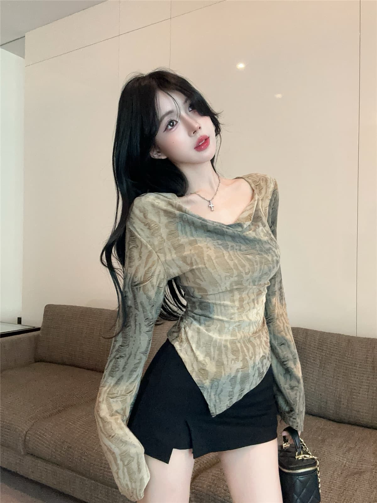 실사 정가 Chic 불규칙 홀치기 염색 긴팔 티셔츠 불모지 바람 레트로 흔들다 칼라 핫걸 맨위 이미지 3