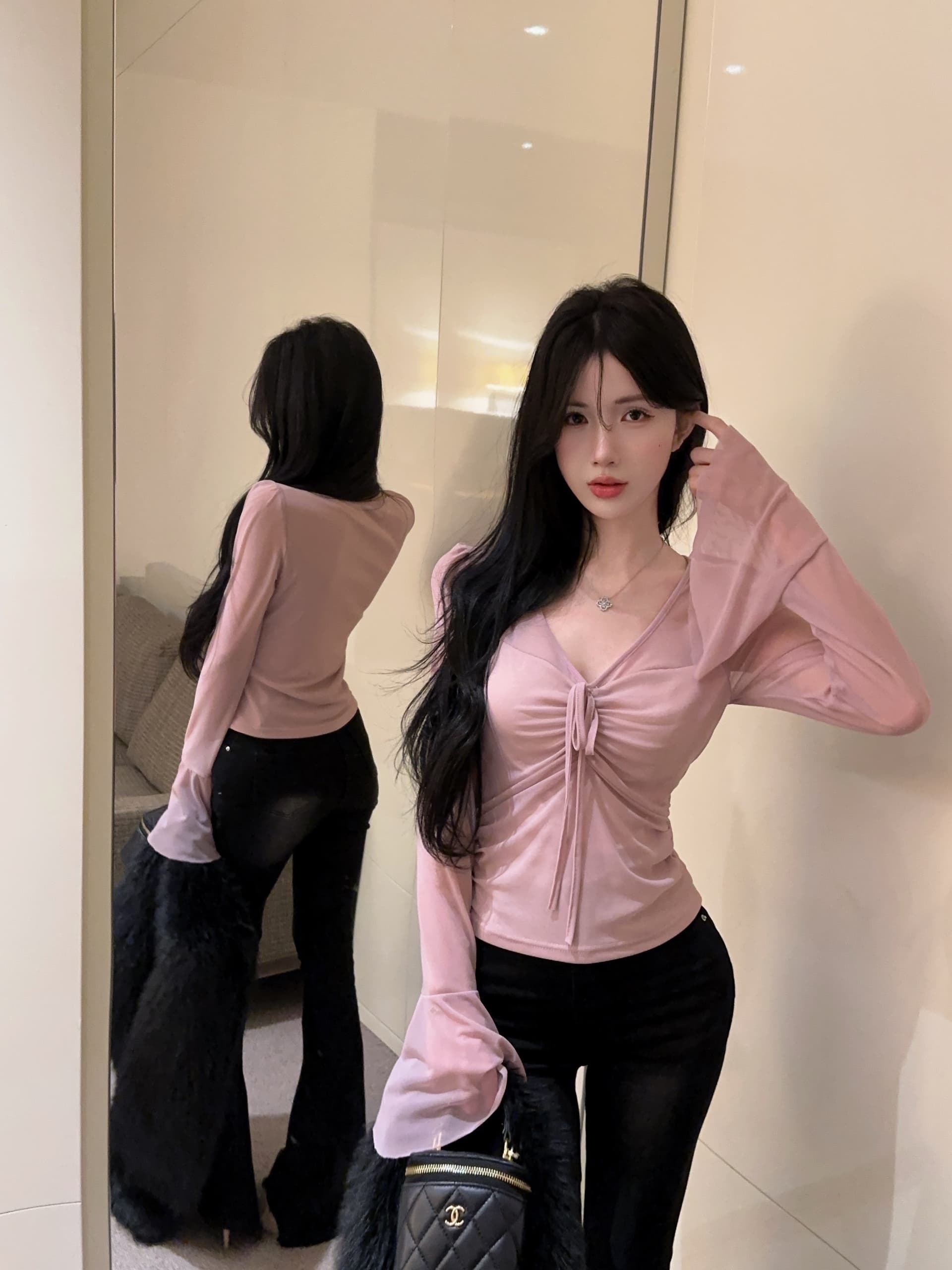 실사 정가 부드러운 순수한 욕망 바람 핑크색 긴팔 핫걸 몸매 가꾸기 V넥 스트랩 디자인 센스 맨위 상세 이미지 11