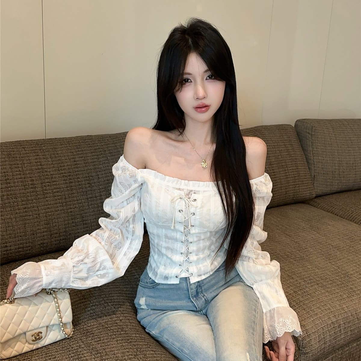 실사 정가 화이트 셔츠 가을 프랑스식 맨위 디자인 센스 Chic 쇼트 스타일 오프숄더 긴팔 셔츠 이미지 4