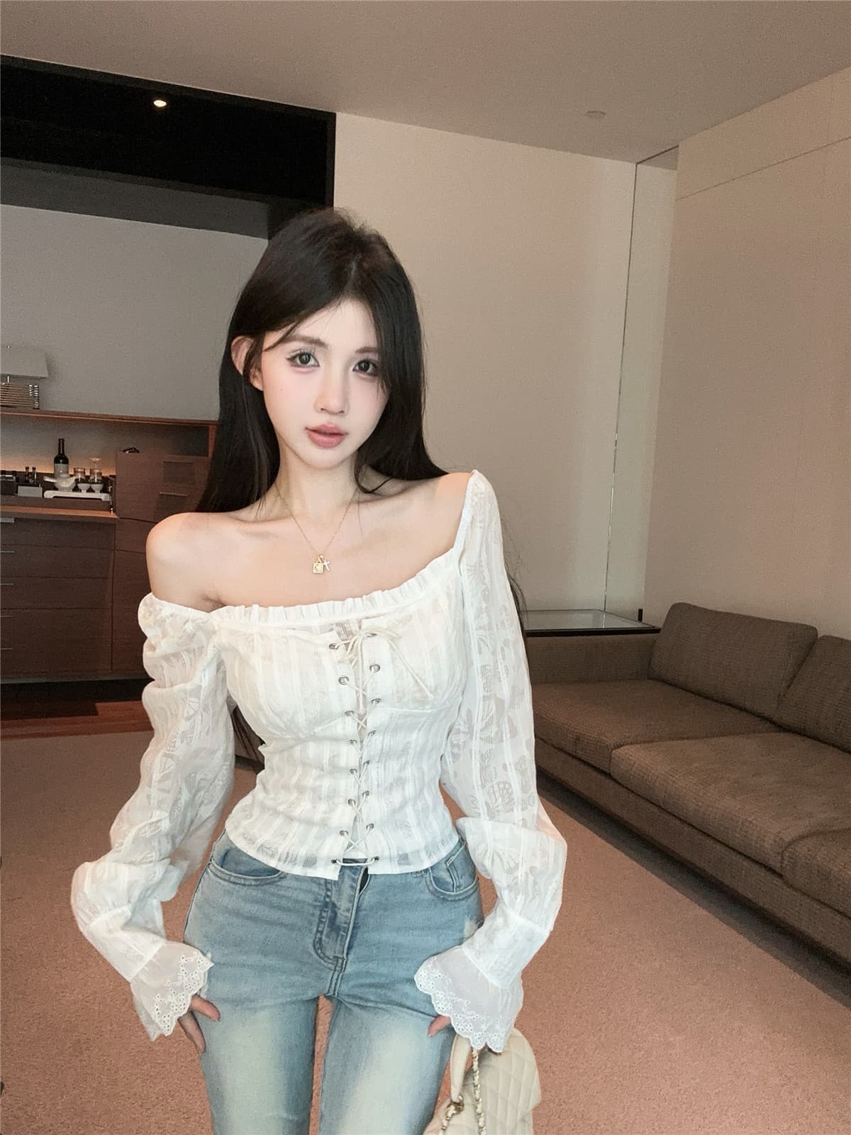실사 정가 화이트 셔츠 가을 프랑스식 맨위 디자인 센스 Chic 쇼트 스타일 오프숄더 긴팔 셔츠 상세 이미지 10
