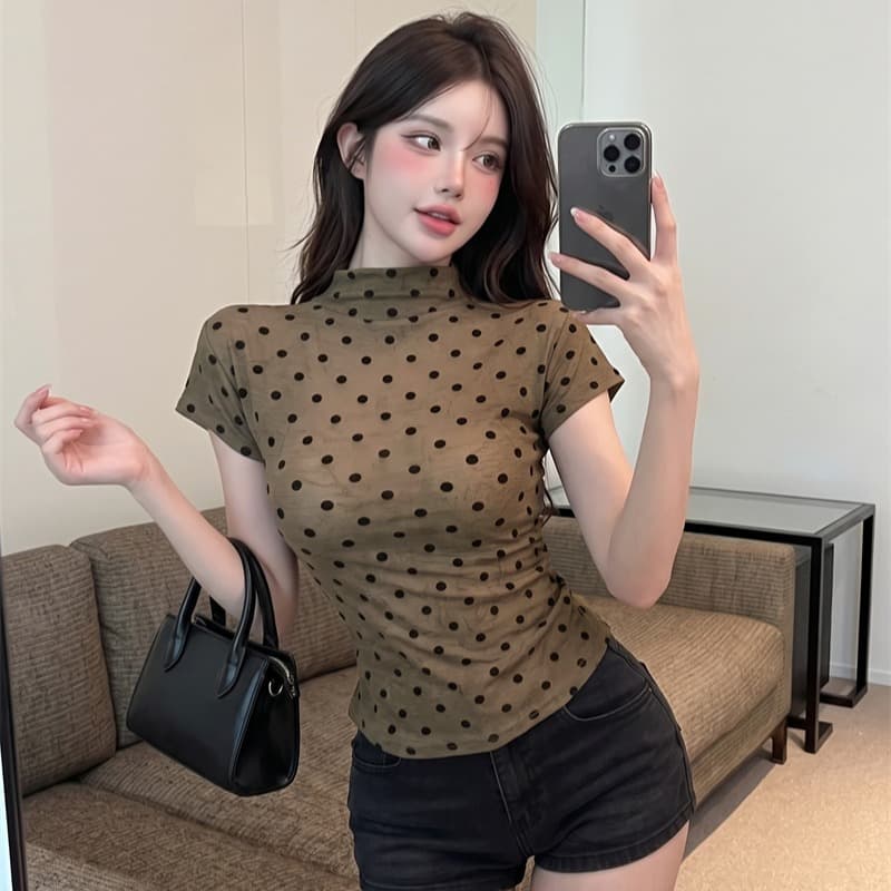 정가 실사 레트로 도트 무늬 반하이넥 작은 날다 소매 맨위 이른 가을 새로운 헤일로 염색 몸매 가꾸기 만나는 티셔츠 여성 이미지 2