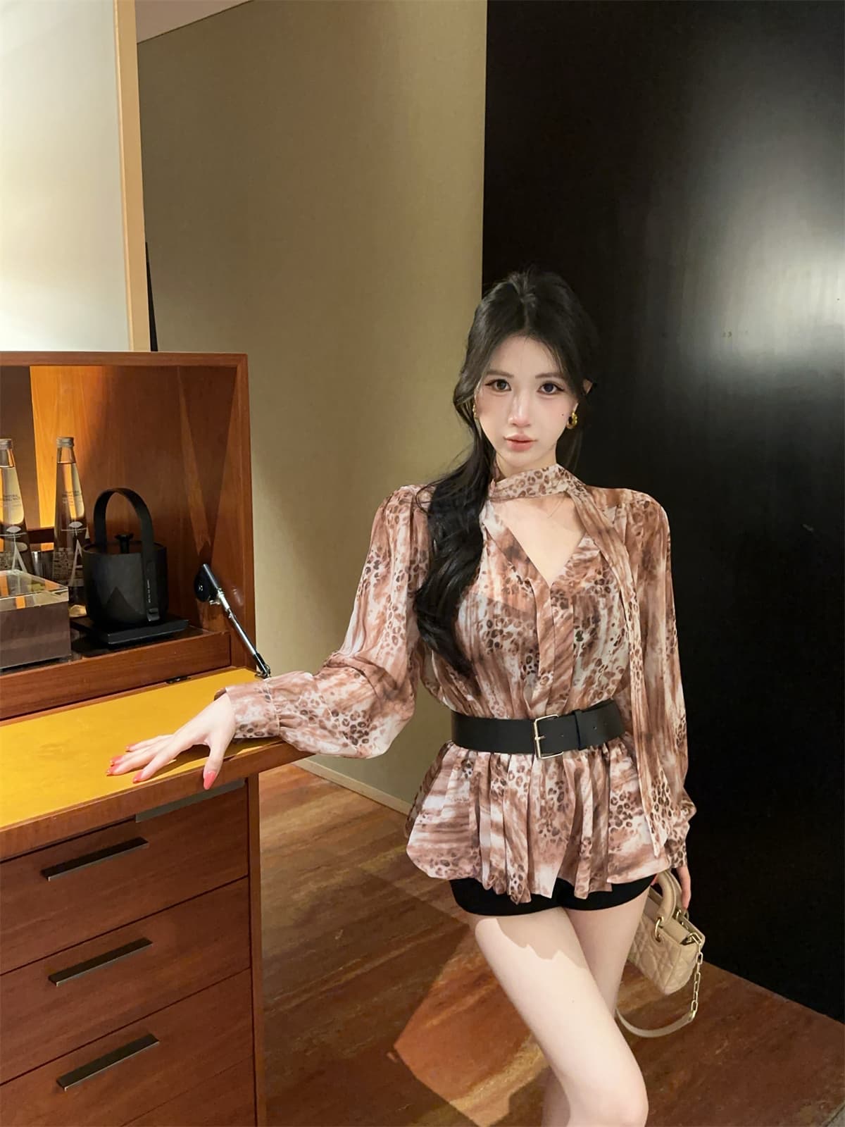 실사 정가 꽃무늬 버블 긴팔 프랑스식 여성 셔츠 봄 레이스업 나비 매듭 쉬폰 블라우스 벨트 포함 상세 이미지 13