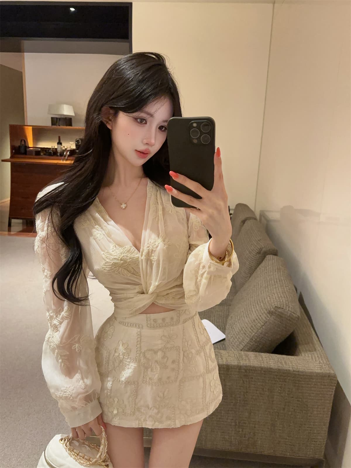 실사 정가 순수한 욕망 V넥 비틀림 디자인 벌룬 소매 프랑스식 맨위 자수 하이웨이스트 미니 스커트 여성 가을 세트 상세 이미지 11