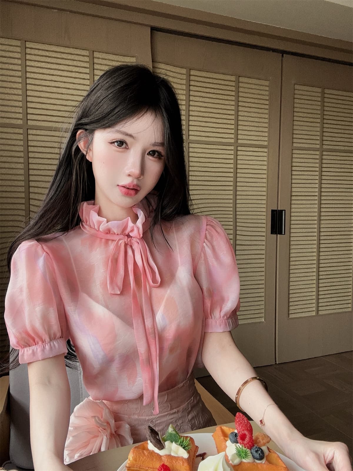 실사 정가 달콤함 데이트 프린트 거품 소매 레이스업 맨위 대 꽃 자수 미니 스커트 여성 가을 세트 상세 이미지 12