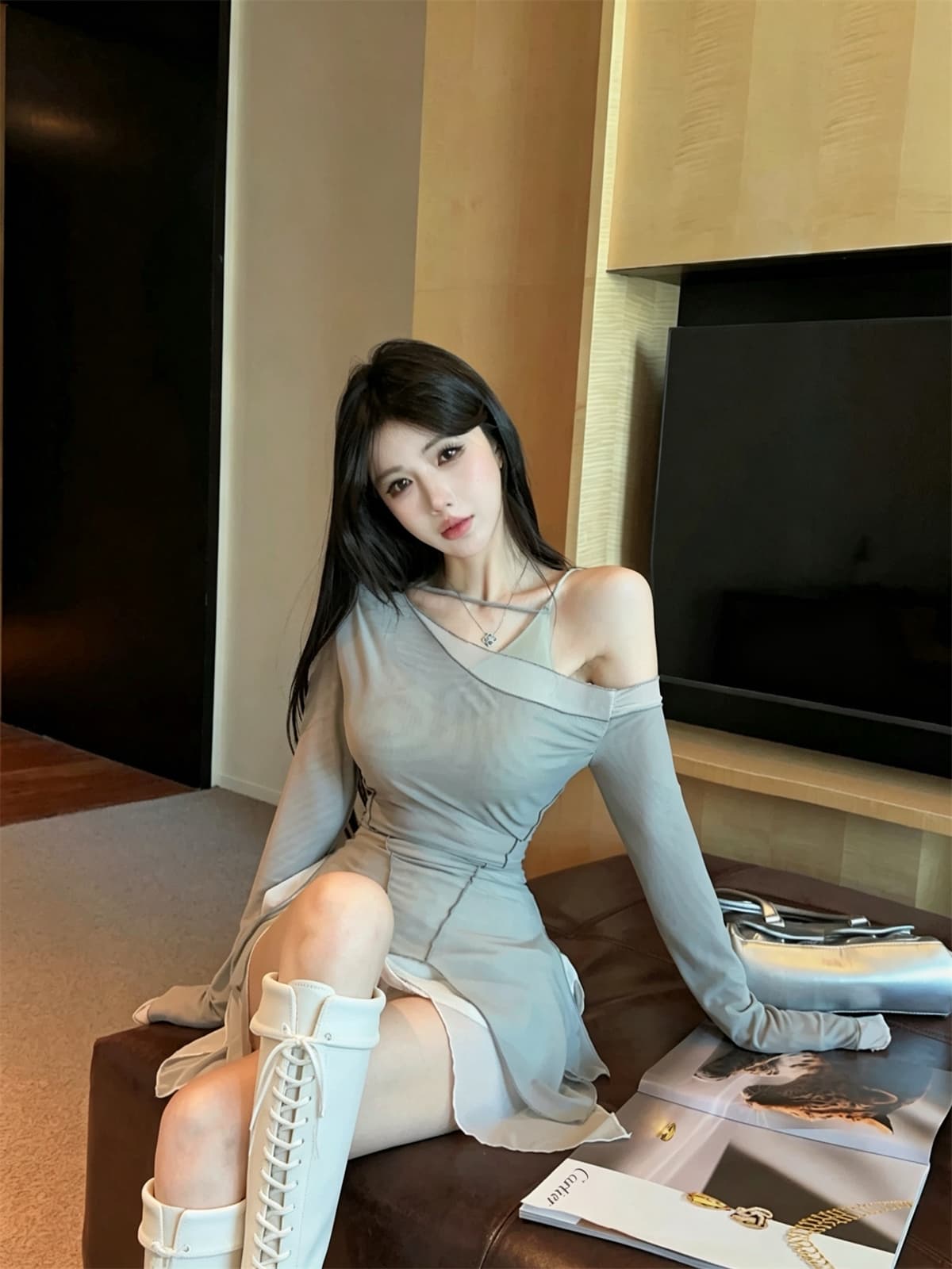 실사 정가 망사 패치워크 색상 오프숄더 행침 목 불규칙 페이크 레이어드 맨위 자수 미니 스커트 여성 가을 세트 상세 이미지 6