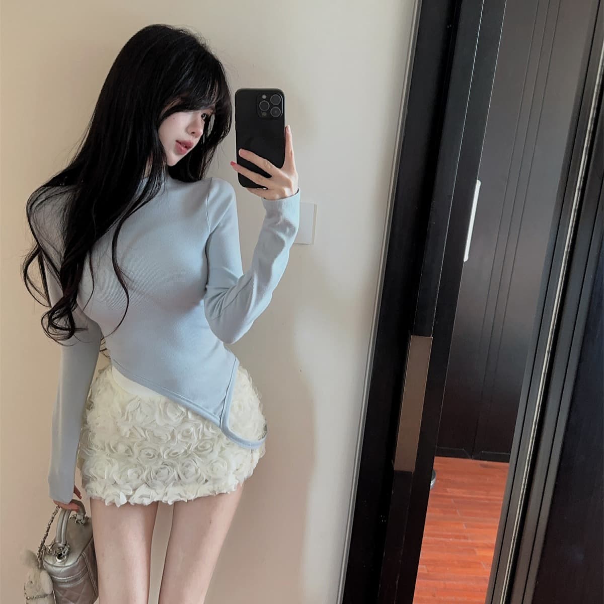 실사 정가 작은 스탠드 칼라 디자인 센스 긴 소매 티셔츠 3 차원 꽃 미니 스커트 여성 가을 패션 세트 이미지 5