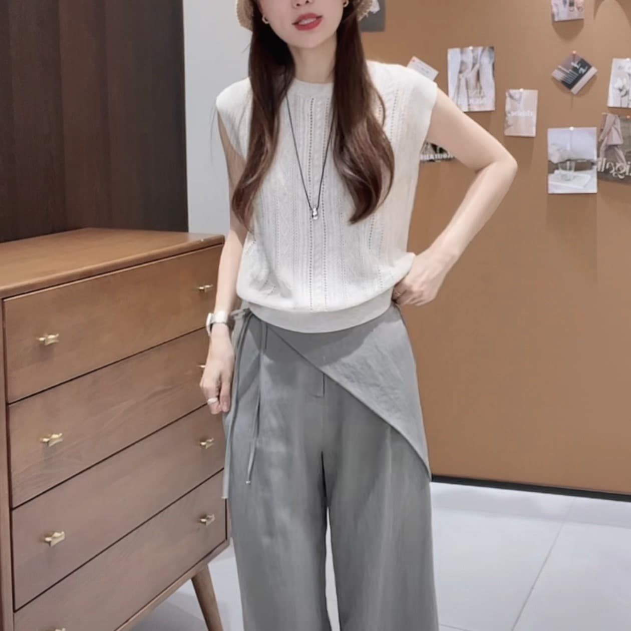 프랑스식 홀로우 아웃 라이 경기 서울 얼음 실크 니트 조끼 여성 여름 외출용 디자인 센스 작은 대중 루즈핏 표지 고기 민소매 맨위 이미지 5