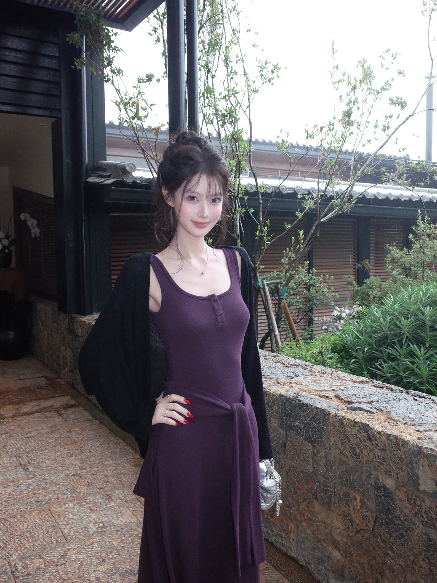 오래된 돈 바람 u 칼라 스트랩 허리 수축 조끼 스타일 드레스 여름 여성 2026 새로운 몸매 가꾸기 슬림해 보이는 도루 가을 롱 스커트