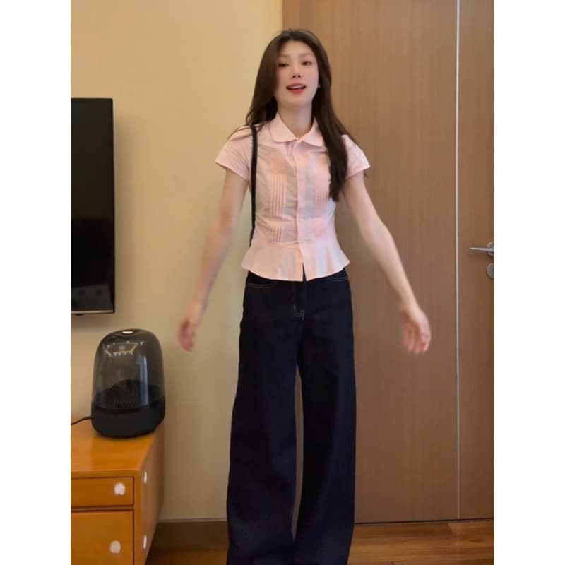 한 부서 연령 감소 핑크색 플리츠 작은 키 반팔 여성 셔츠 여름 2026 새로운 긍정적 인 어깨 허리 수축 프릴 맨위