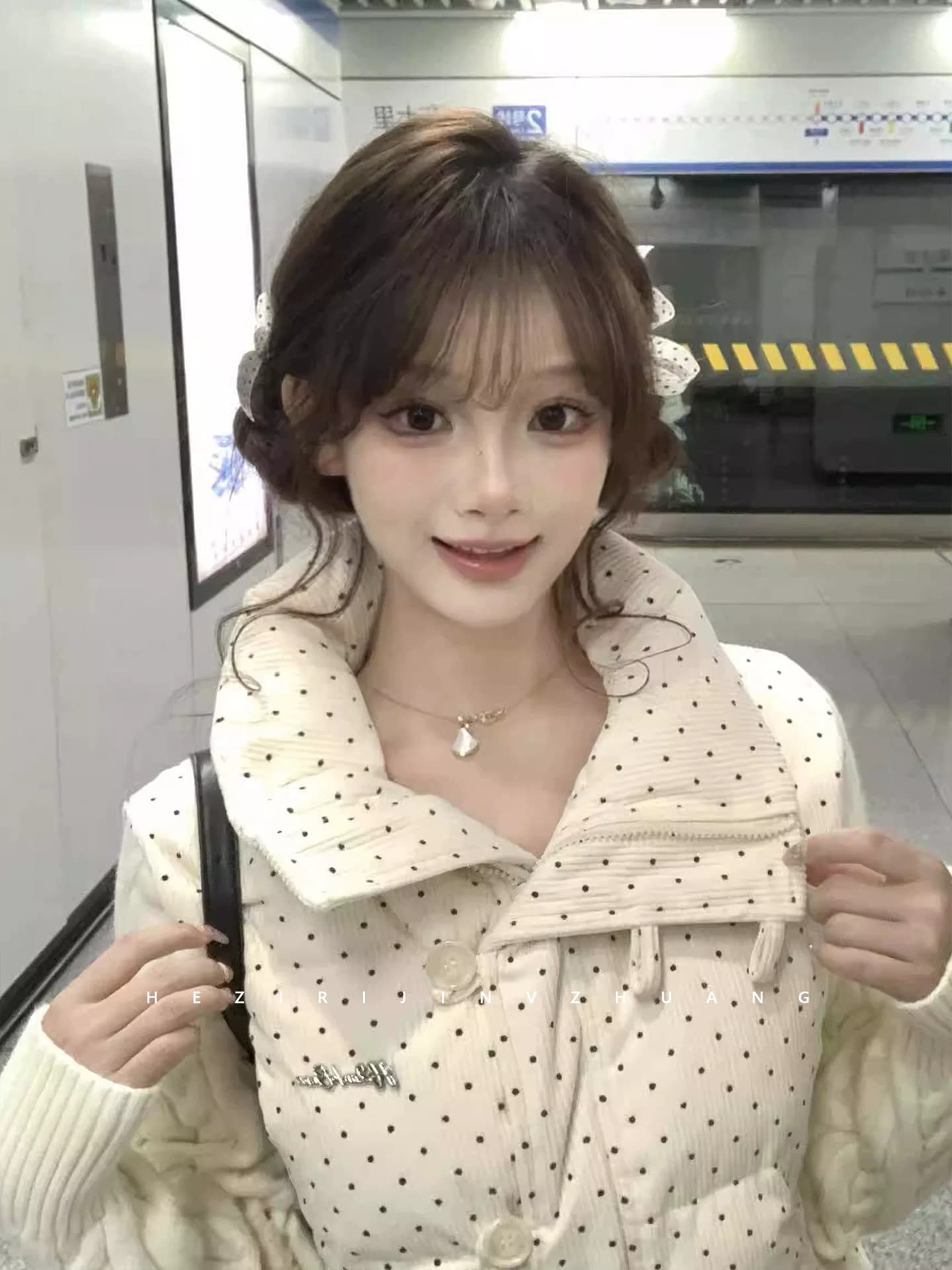 한 부서 달콤함 도트 무늬 니트 패치워크 긴팔 면 의류 여성 코트 겨울 루즈핏 두꺼운 쇼트 스타일 보온 패딩 재킷 이미지 5
