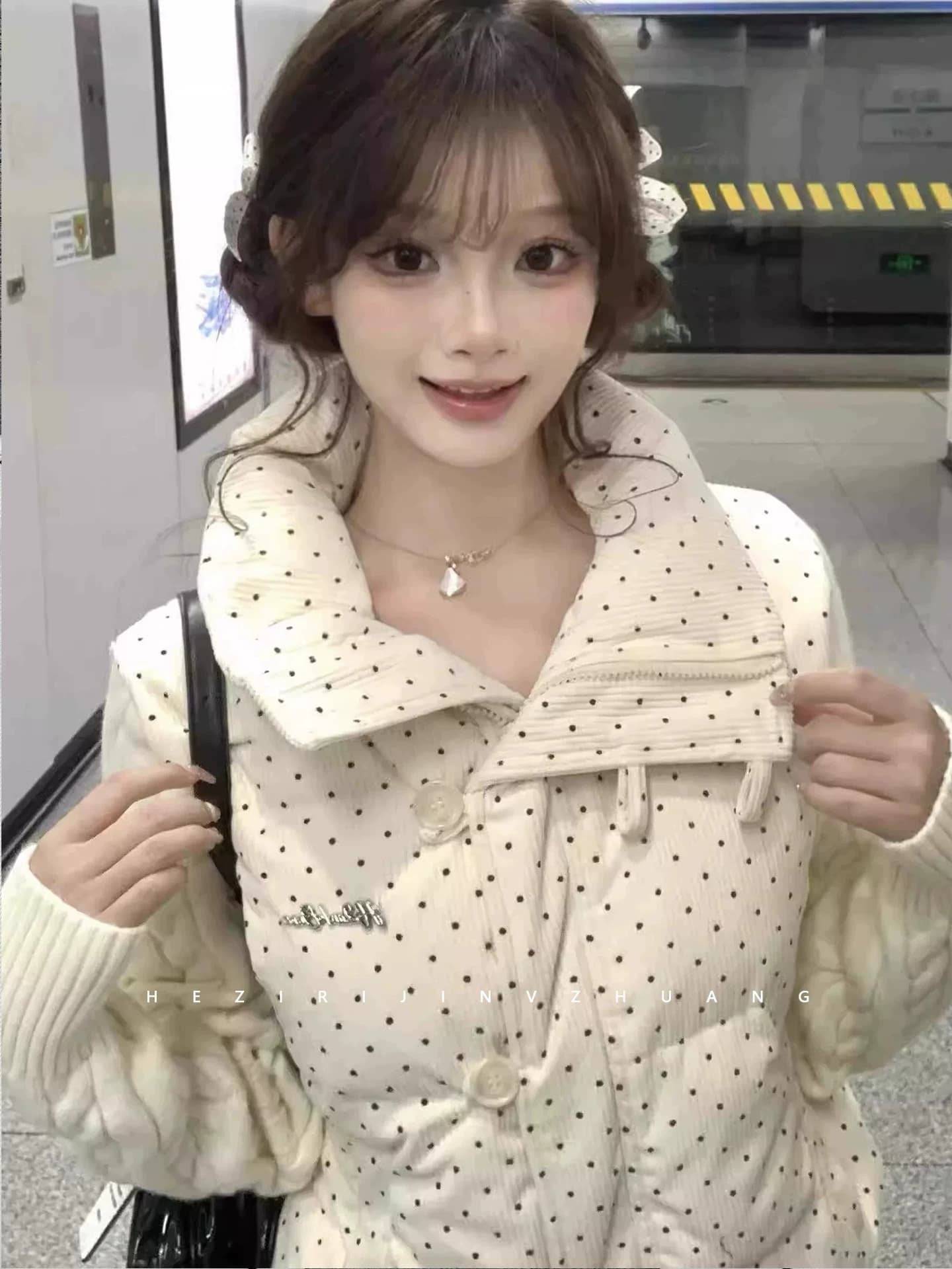 한 부서 달콤함 도트 무늬 니트 패치워크 긴팔 면 의류 여성 코트 겨울 루즈핏 두꺼운 쇼트 스타일 보온 패딩 재킷 상세 이미지 1
