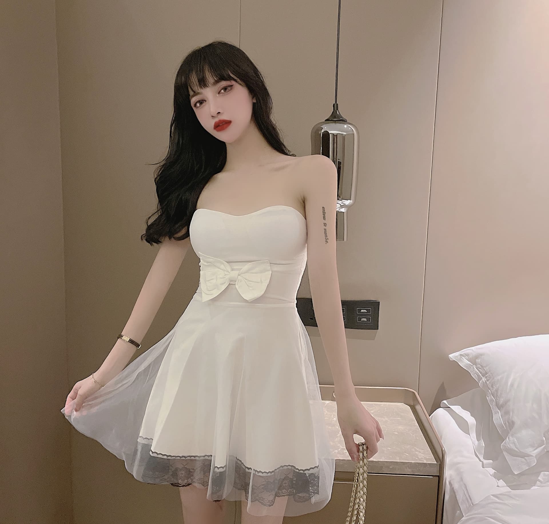 실사 섹시함 튜브탑 드레스 야간 필드 몸매 가꾸기 나비 매듭 포장 가슴 퍼프 스커트 신부 들러리 작은 드레스 상세 이미지 2