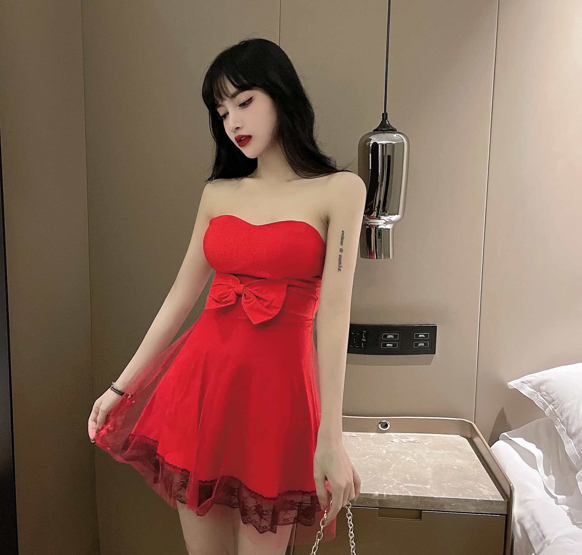 실사 섹시함 튜브탑 드레스 야간 필드 몸매 가꾸기 나비 매듭 포장 가슴 퍼프 스커트 신부 들러리 작은 드레스 상세 이미지 18
