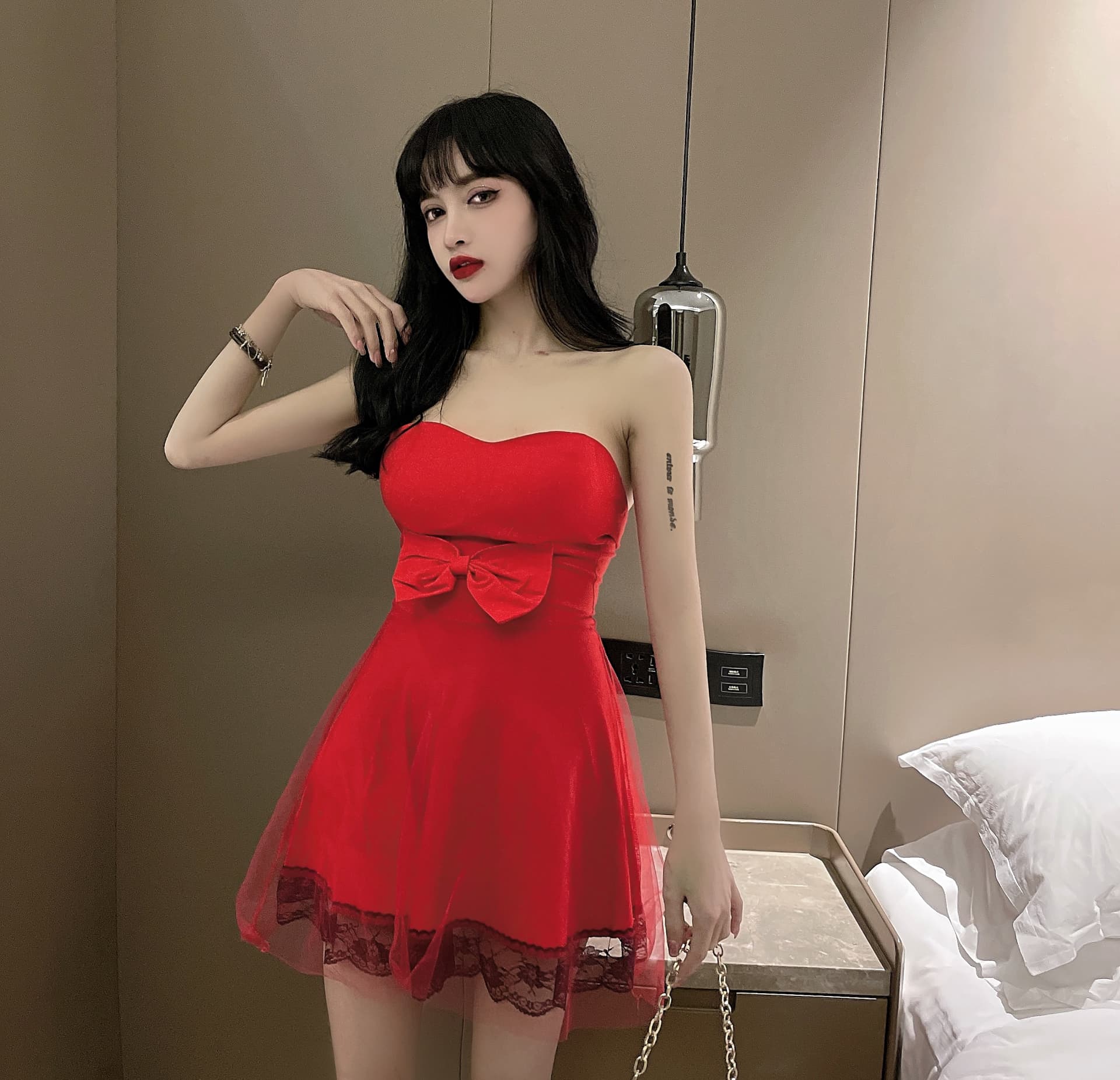 실사 섹시함 튜브탑 드레스 야간 필드 몸매 가꾸기 나비 매듭 포장 가슴 퍼프 스커트 신부 들러리 작은 드레스 상세 이미지 19