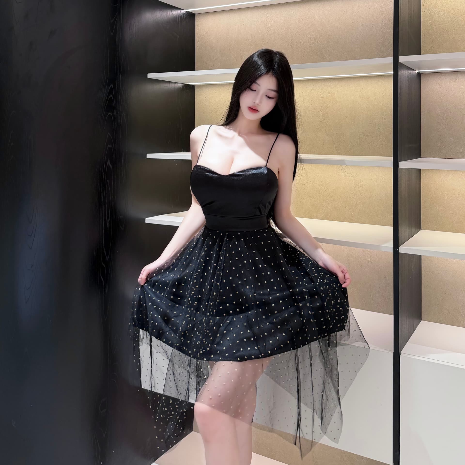 실사 섹시함 낮은 가슴 망사 패치워크 슬립 드레스 이미지 3