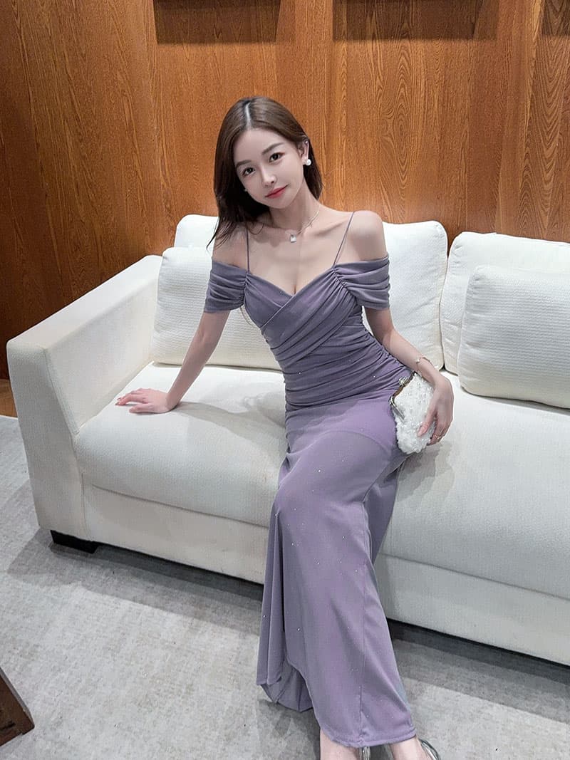실사 패션 새로운 품격 섹시함 몸매 가꾸기 슬림해 보이는 타이트 스커트 롱 코트 행침 것들 벨트 새는 어깨 드레스 상세 이미지 4